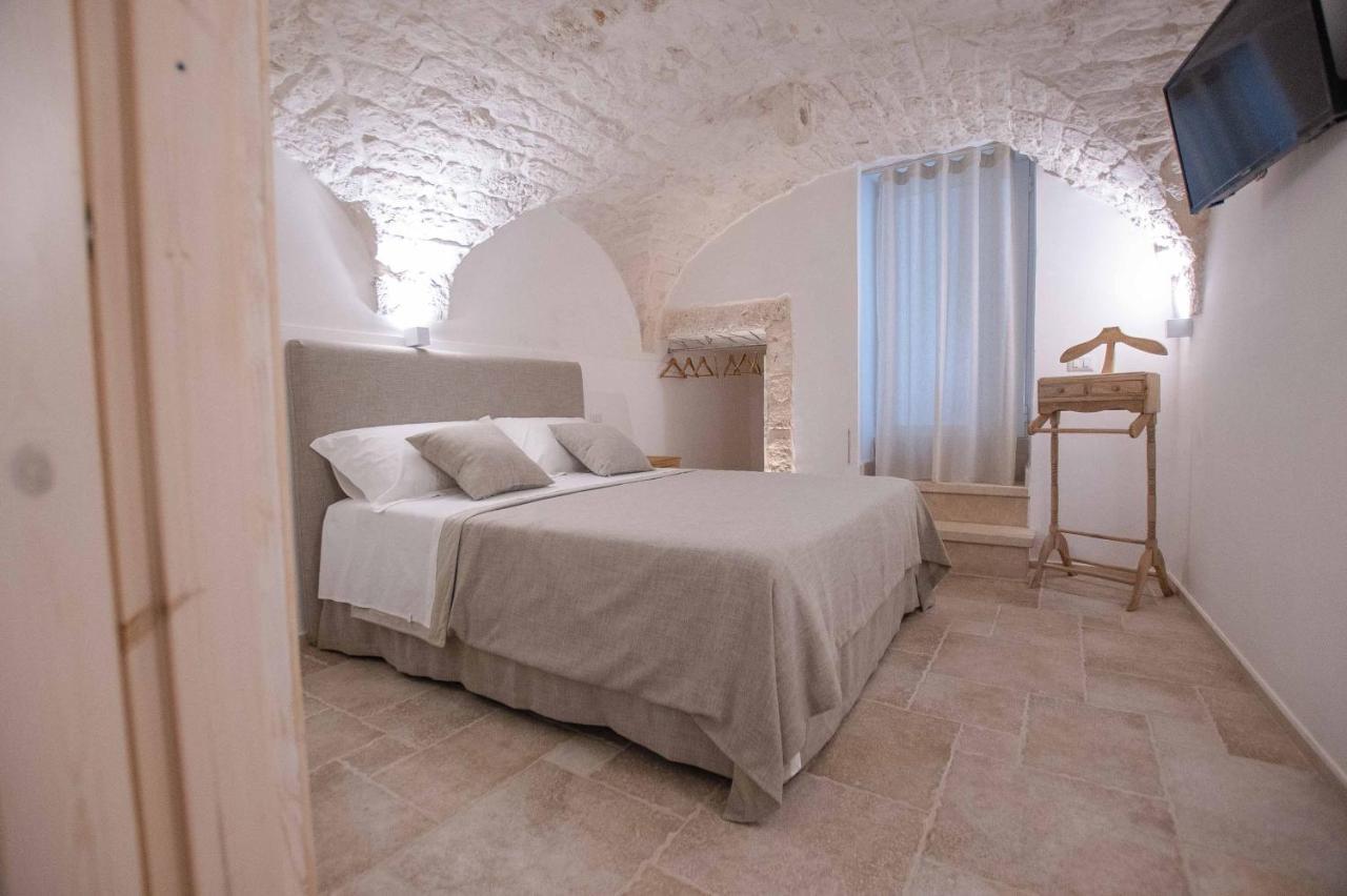 Le Bianche Suites Ostuni Bagian luar foto