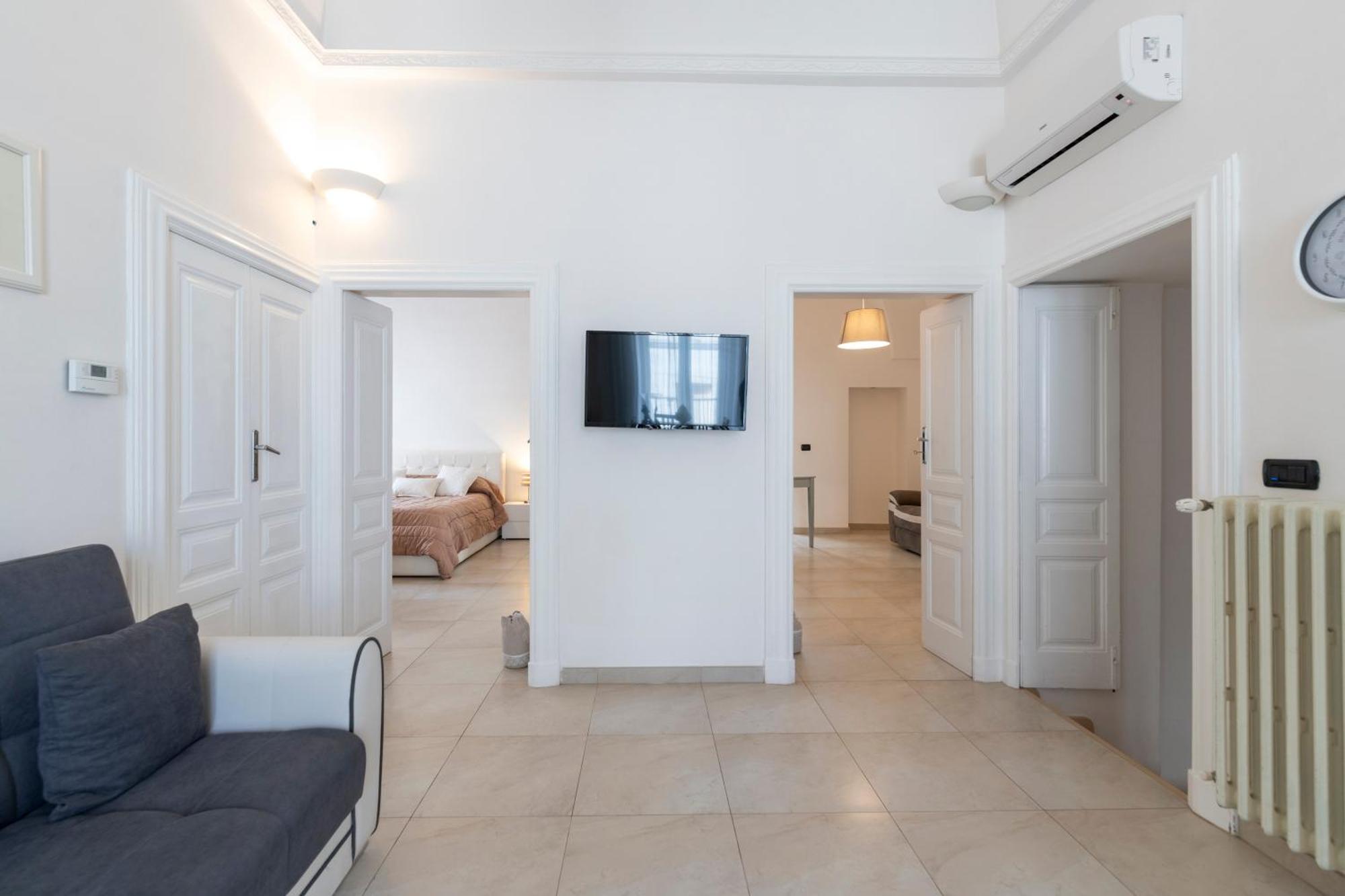 Le Bianche Suites Ostuni Bagian luar foto