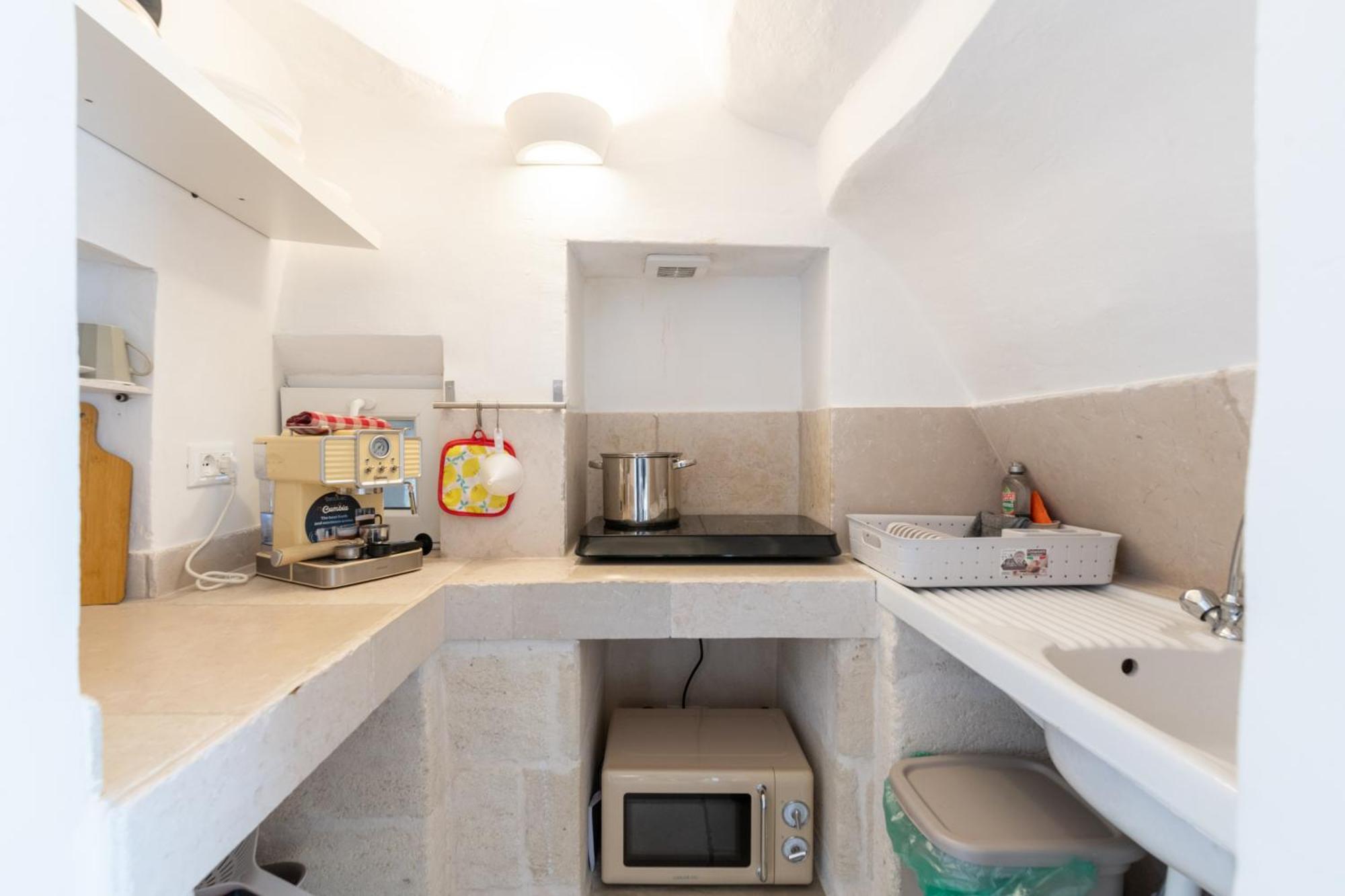 Le Bianche Suites Ostuni Bagian luar foto